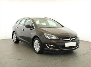 Opel Astra 2.0 CDTI, Xenony, Tempomat