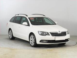 koda Superb 2.0 TDI, Xenony, Tempomat