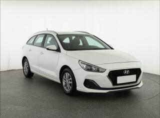 Hyundai i30 1.6 CRDi, Serv.kniha, Tempomat