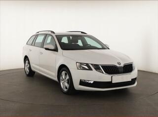 �koda Octavia Ambition 1.5 TSI, �R,1.maj