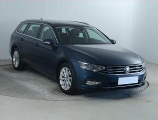 Volkswagen Passat Comfortline 1.6 TDI, Automat