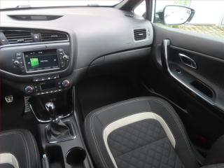 Kia Ceed (2015) GT Line 1.0 T-GDI, Navi - náhled 8