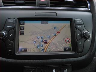 Kia Ceed (2015) GT Line 1.0 T-GDI, Navi - náhled 13