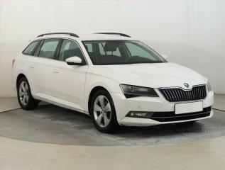 koda Superb 2.0 TDI, Xenony, Tempomat