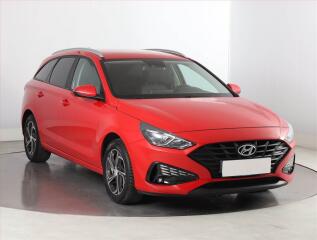 Hyundai i30 Select 1.5 DPI, Serv.kniha