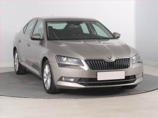 �koda Superb 2.0 TDI, Automat, Bi-Xenony