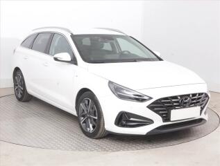 Hyundai i30 Style 1.5 T-GDI MHEV, �R,1.maj
