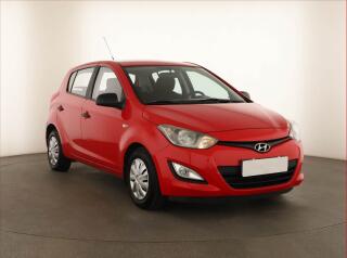 Hyundai i20 1.2, po STK, rezervace