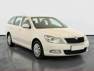 �koda Octavia 1.6 TDI, Serv.kniha, Tempomat