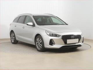 Hyundai i30 1.4 T-GDI, Serv.kniha, Navi