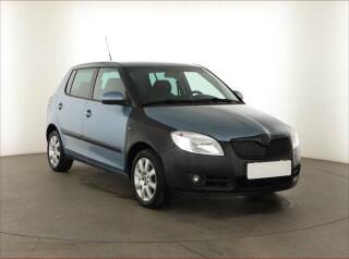 �koda Fabia 1.2 12V, po STK, rezervace