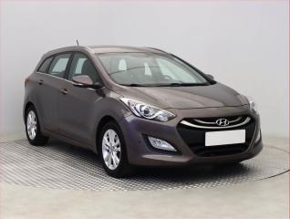 Hyundai i30 1.6 MPI, Serv.kniha, Tempomat