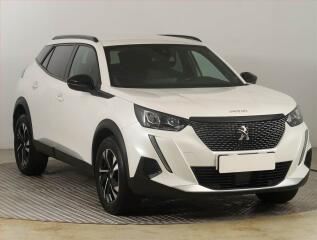 Peugeot 2008 Allure 1.2 PureTech, Automat
