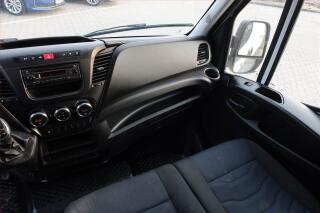 Hyundai i30 (2010) 1.4 CVVT, nová STK, Klima - náhled 8