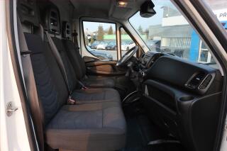 Hyundai i30 (2010) 1.4 CVVT, nová STK, Klima - náhled 9