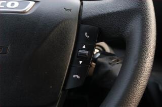 Hyundai i30 (2010) 1.4 CVVT, nová STK, Klima - náhled 14