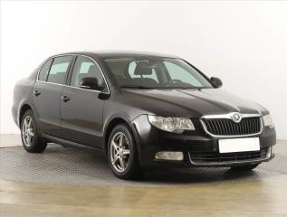 koda Superb Comfort Plus 2.0 TDI, Xenony