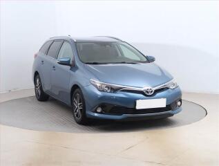 Toyota Auris 1.6 Valvematic, Serv.kniha