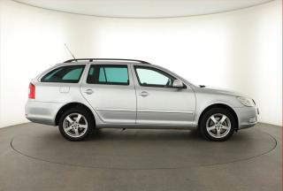 Škoda Octavia (2010) Elegance 2.0 TDI, 4X4, Xenony - náhled 6