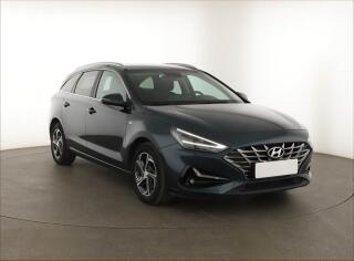 Hyundai i30 1.5 T-GDI MHEV, �R,1.maj