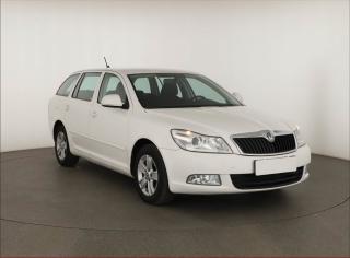 koda Octavia 1.6 TDI, Serv.kniha, Navi
