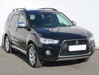 Mitsubishi Outlander 2.2 DI-D, 4X4, 7�m�st