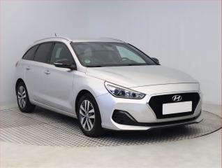 Hyundai i30 Go! 1.4 T-GDI, Serv.kniha