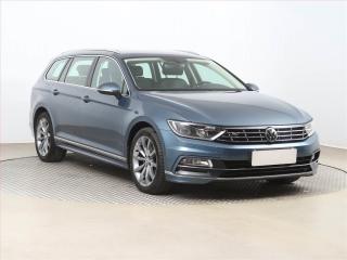 Volkswagen Passat Highline 1.5 TSI, CZ, KLIMA