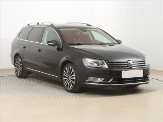 Volkswagen Passat Highline 2.0 TDI, Navi, Xenony