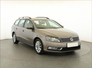 Volkswagen Passat 2.0 TDI, Tempomat