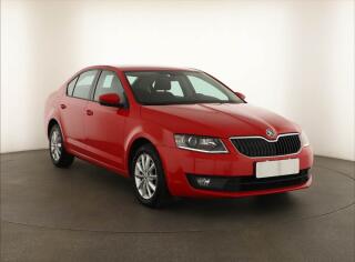 �koda Octavia 1.6 TDI, Navi, Xenony