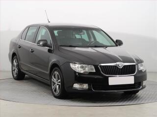 �koda Superb Elegance 2.0 TDI, Navi, Xenony
