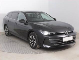 Volkswagen Passat Business 1.5 eTSI ACT