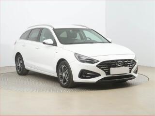 Hyundai i30 1.5 T-GDI MHEV, Automat, Navi