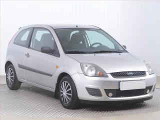 Ford Fiesta 1.6 16V, po STK, obl�ben� v�z