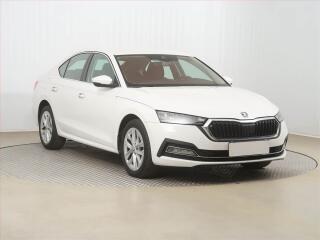 �koda Octavia Ambition 2.0 TDI, �R,1.maj
