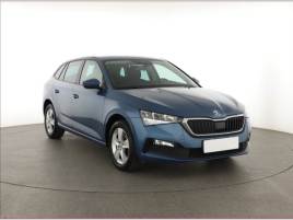 koda Karoq 1.6 TDI, R,1.maj, Tempomat