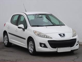 Peugeot 207 1.4 VTi, po STK, servisovan�
