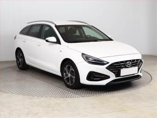 Hyundai i30 Smart 1.5 T-GDI MHEV, Automat