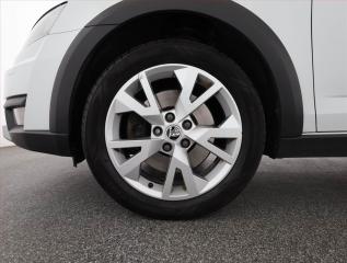 Škoda Octavia (2016) Scout 2.0 TDI, 4X4, Automat - náhled 12