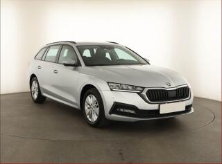 �koda Octavia Ambition 2.0 TDI, �R,1.maj