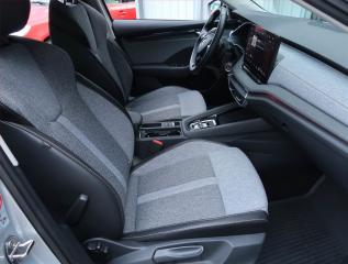Škoda Octavia (2024) Top Selection 1.5 TSI mHEV - náhled 9