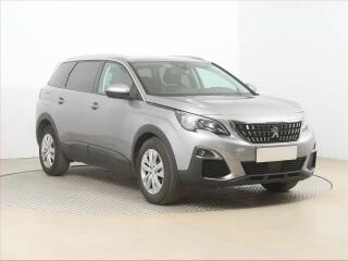 Seat Alhambra 2.0 TDI, 7�m�st, jezd� v�born�