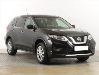Nissan X-Trail 1.3 DIG-T, klima, Infotainment