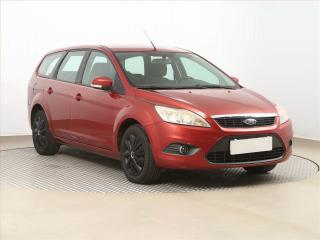 Ford Focus 1.6 16V, nov STK, rezervace
