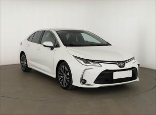 Toyota Corolla Comfort 1.5 VVT-i, Serv.kniha