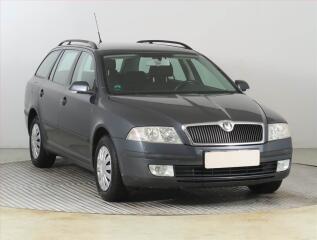 �koda Octavia Ambiente 1.6, rezervace