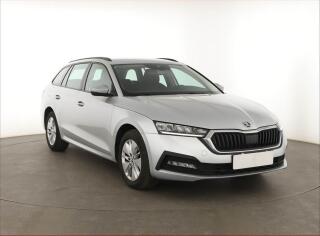 �koda Octavia Ambition 2.0 TDI, �R,1.maj