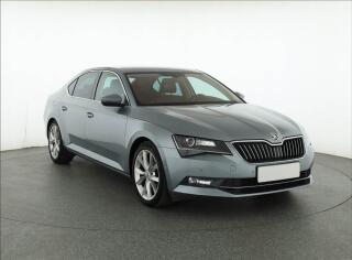 �koda Superb Style 2.0 TDI, K��e, Bi-Xenony