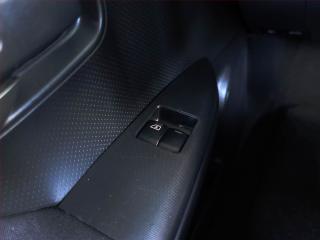 Nissan Note (2008) 1.4, nová STK, slušný stav - náhled 14